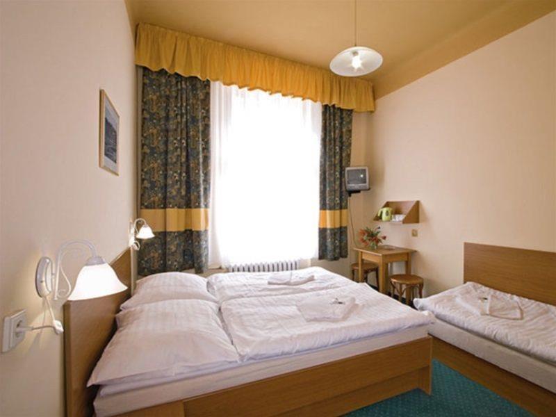 Hotel Sofia Praga Camera foto